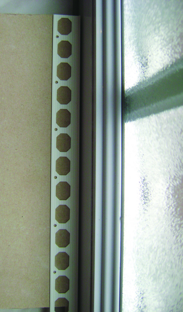 Panneau d'exposition PROFILE PVC finition/protection - Store Deléage